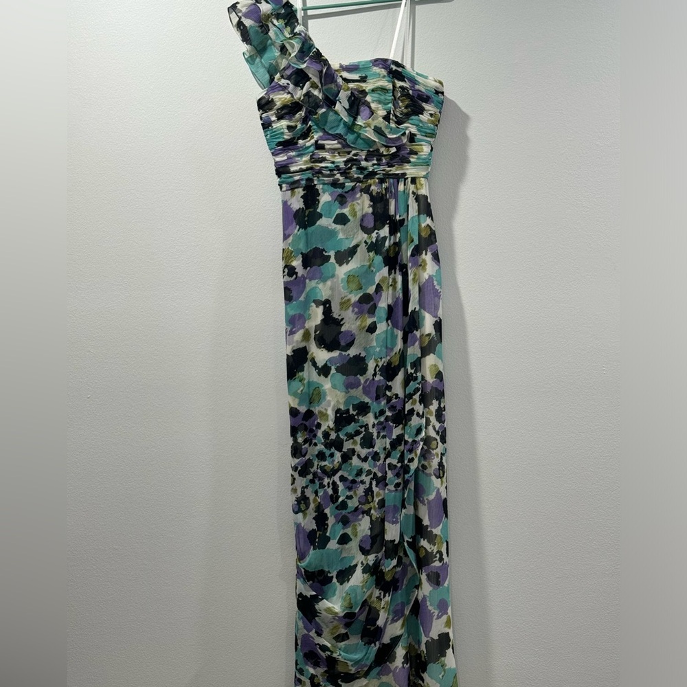 Max and Cleo one shoulder gown (size 6)